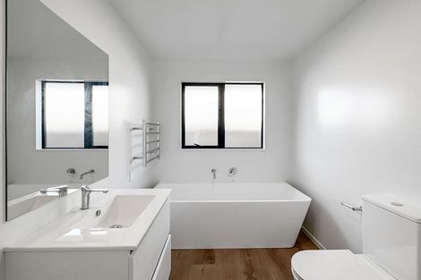 Photo of property in 10a Pax Avenue, Forrest Hill, Auckland, 0620