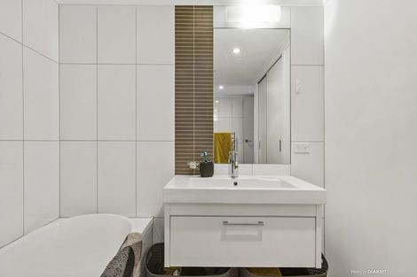 Photo of property in Bellagio Apartments, 8e/39 Taranaki Street, Te Aro, Wellington, 6011