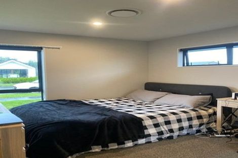 Photo of property in 5 Tussle Grove, Halswell, Christchurch, 8025