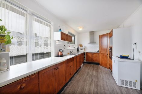 Photo of property in 3 Statesman Street, Henderson, Auckland, 0612