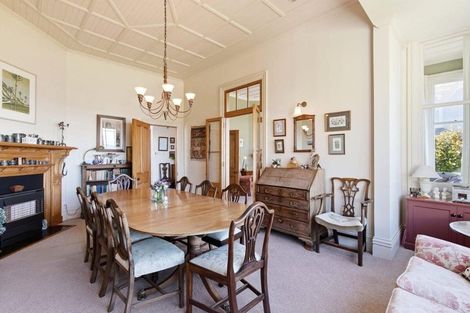 Photo of property in 12 Fairview Crescent, Kelburn, Wellington, 6012