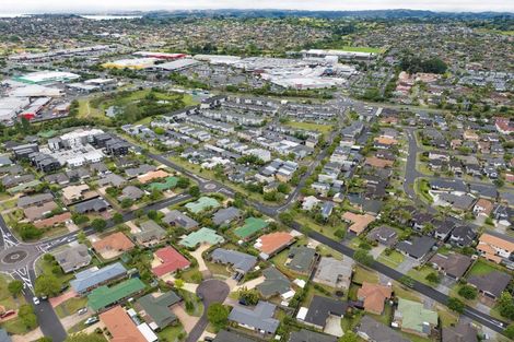 Photo of property in 7 Halstead Place, Huntington Park, Auckland, 2013