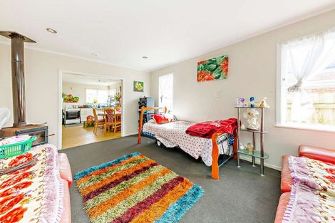 Photo of property in 2/2a Hutt Road, Manurewa, Auckland, 2102
