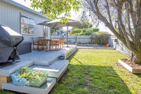 Photo of property in 4 Kennedy Street, Foxton Beach, Foxton, 4815