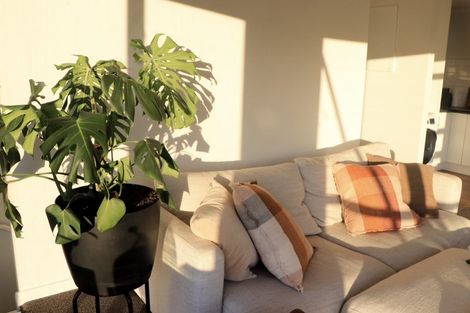 Photo of property in 4 William Earp Place, Tawa, Wellington, 5028