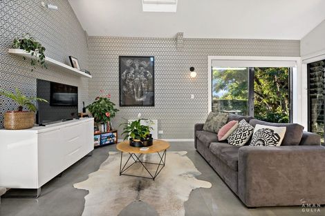 Photo of property in 27 Amberley Avenue, Te Atatu South, Auckland, 0610