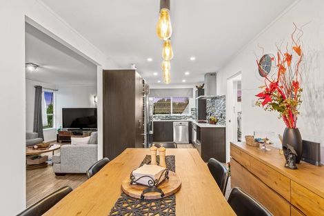 Photo of property in 92 Reynella Drive, Massey, Auckland, 0614