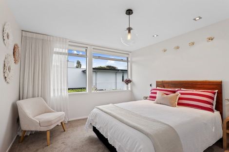 Photo of property in 10 Royds Street, Fendalton, Christchurch, 8014