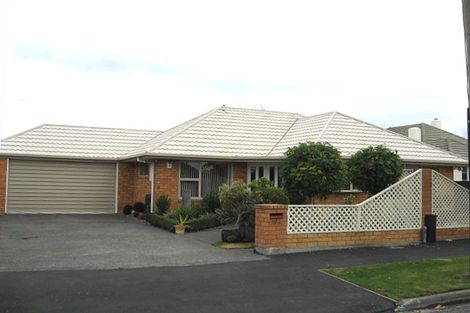 Photo of property in 18 Halliwell Avenue, Papanui, Christchurch, 8052