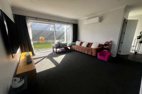 Photo of property in 14 Hokioi Drive, Kenepuru, Porirua, 5022