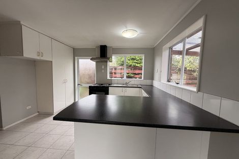 Photo of property in 21 Royal Road, Massey, Auckland, 0614