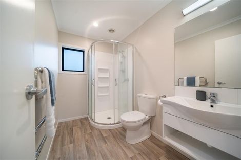 Photo of property in 2/9 Heath Street, Saint Andrews, Hamilton, 3200
