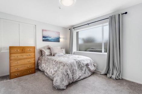 Photo of property in 1/121 Pah Road, Cockle Bay, Auckland, 2014
