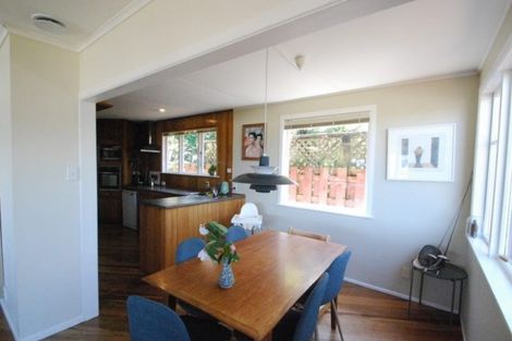 Photo of property in 36 Rakeiora Grove, Korokoro, Lower Hutt, 5012
