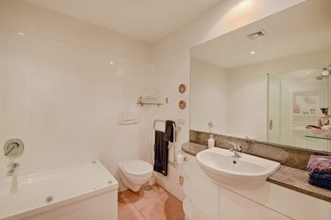 Photo of property in The Sands Apartments, 10/47 The Strand, Takapuna, Auckland, 0622