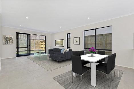 Photo of property in 4 Dragonfly Way, Massey, Auckland, 0614