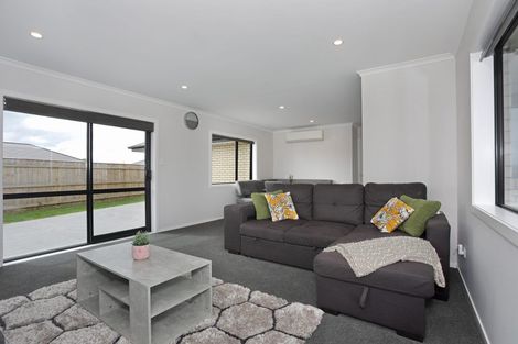 Photo of property in 17 Oldfield Lane, Marton, 4710