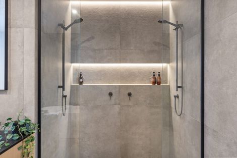 Photo of property in 17a Roland Road, Greenhithe, Auckland, 0632