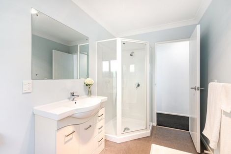 Photo of property in 14 Gennaker Lane, Whitby, Porirua, 5024