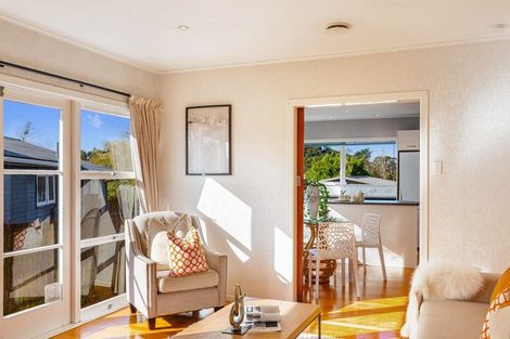 Photo of property in 28 O'donn Avenue, Beach Haven, Auckland, 0626