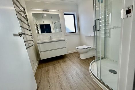 Photo of property in 38 Kervil Avenue, Te Atatu Peninsula, Auckland, 0610