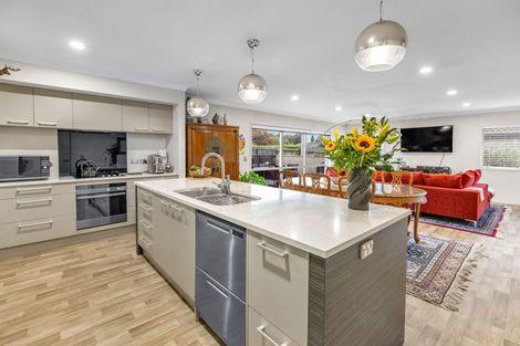 Photo of property in 117b Kawaha Point Road, Kawaha Point, Rotorua, 3010