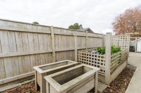 Photo of property in 130 Hillcrest Drive, Kelvin Grove, Palmerston North, 4414