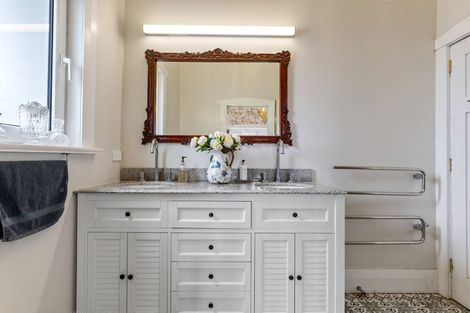 Photo of property in 100 Evans Road, South Head, Helensville, 0874