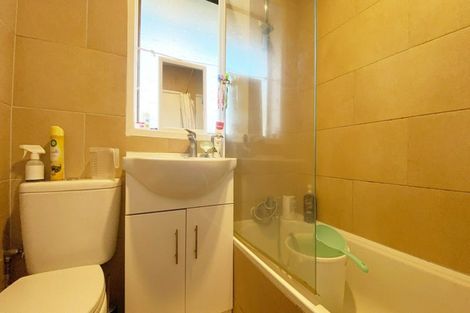 Photo of property in 8/126 Lynwood Road, New Lynn, Auckland, 0600