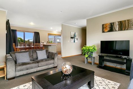 Photo of property in 2/20 The Grove, Nukuhau, Taupo, 3330