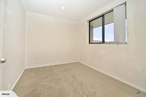Photo of property in 8 Scotts Field Drive, Takanini, 2112