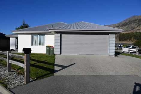 Photo of property in 2 Northbrook Place, Lower Shotover, Queenstown, 9304
