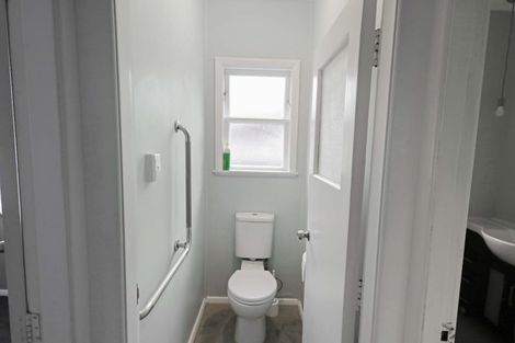 Photo of property in 2/28 Hall Crescent, Epuni, Lower Hutt, 5011