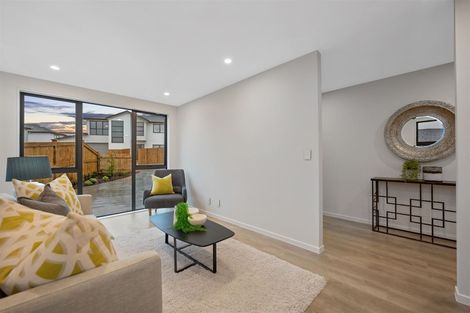 Photo of property in 4 Whale Bay Rise, Gulf Harbour, 0930