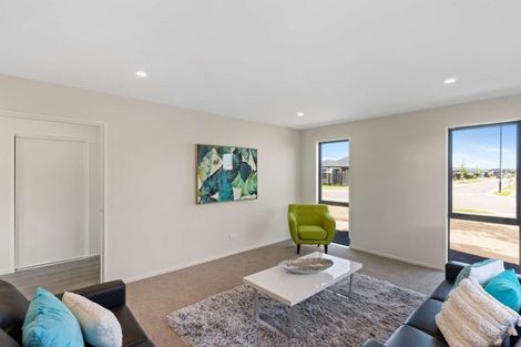 Photo of property in 27 Ranginui Drive, Kaiapoi, 7630
