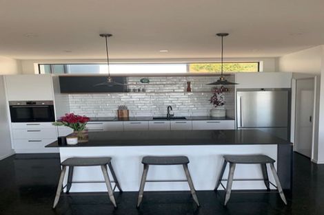 Photo of property in 15 Ridgeway Place, Richmond Hill, Christchurch, 8081