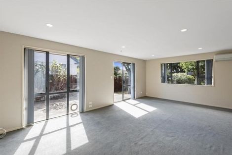 Photo of property in 1 Roche Avenue, Upper Riccarton, Christchurch, 8041