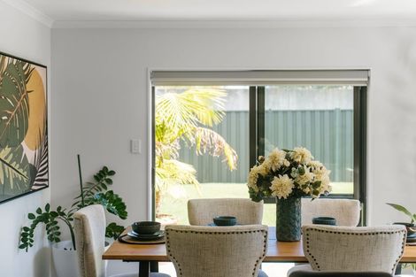 Photo of property in 17 Morewa Place, Takanini, 2112