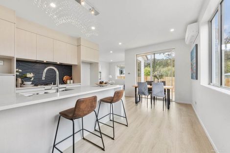 Photo of property in 25a Scarlet Drive, Ranui, Auckland, 0612