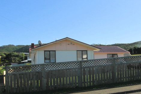 Photo of property in 5a Te Arawi Street, Takapuwahia, Porirua, 5022