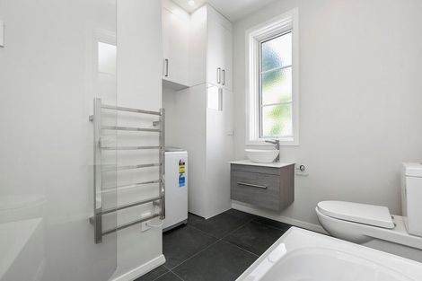 Photo of property in 53 Manor Place, Dunedin Central, Dunedin, 9016