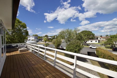 Photo of property in 53 Zealandia Road, Manly, Whangaparaoa, 0930