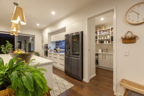 Photo of property in 3 Lamont Place, Waikanae, 5036