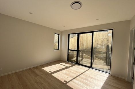 Photo of property in 14a Kinleith Way, Albany, Auckland, 0632