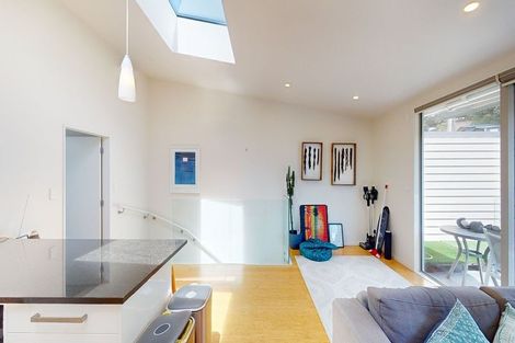 Photo of property in 1c Hungerford Road, Lyall Bay, Wellington, 6022