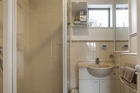 Photo of property in 30 Amherst Place, Albany, Auckland, 0632