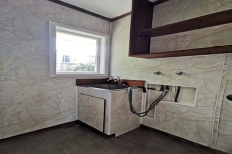 Photo of property in 7 Beaufield Lane, Te Atatu Peninsula, Auckland, 0610