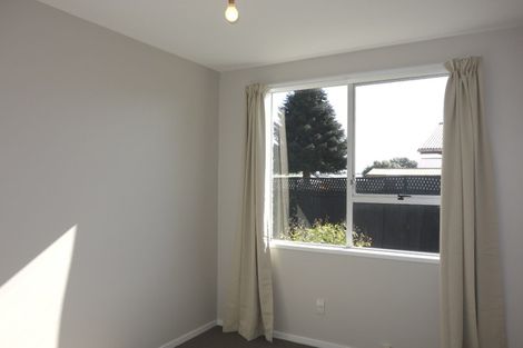 Photo of property in 2/5 Helanca Avenue, Wainoni, Christchurch, 8061