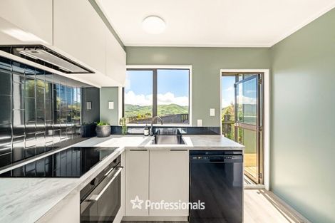 Photo of property in 25a Outram Grove, Kelson, Lower Hutt, 5010
