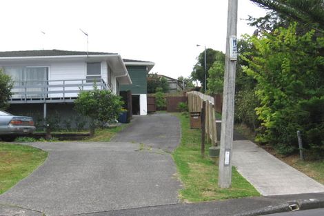 Photo of property in 2/12 Datura Place, Sunnynook, Auckland, 0620